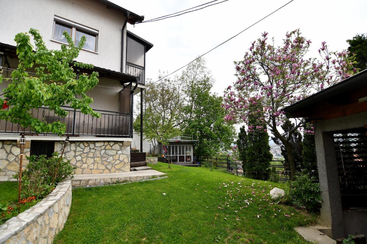 Garden Of Dreams & Free Private Parking Apartment Sarajevo Exterior photo