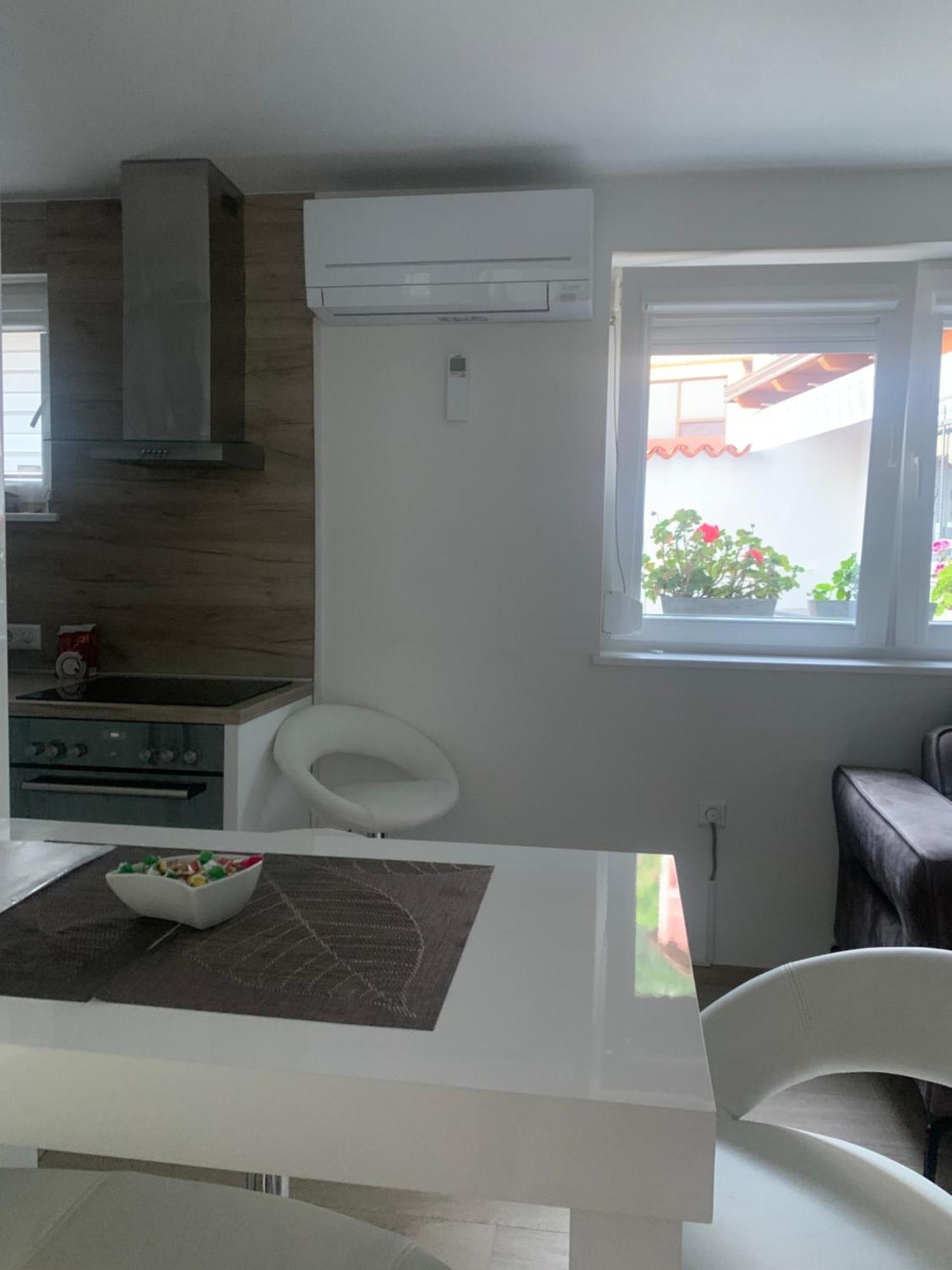 Garden Of Dreams & Free Private Parking Apartment Sarajevo Exterior photo